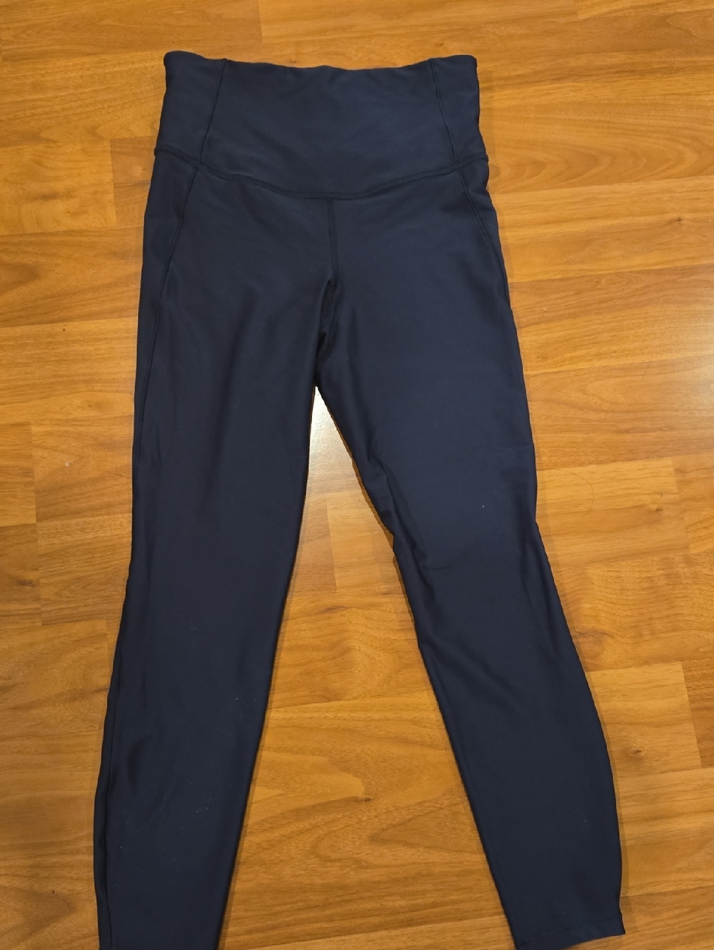 All in Motion Navy Blue High-Rise 7/8 Leggings. Womens Size Small